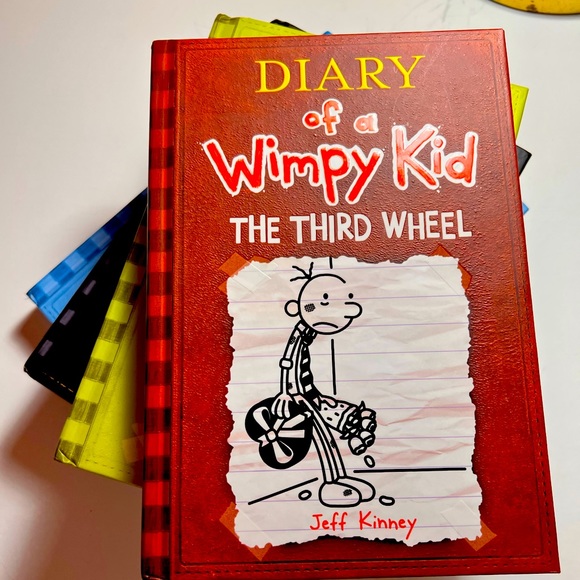 Diary of a Wimpy Kid Books 6-8 + 10 - Picture 4 of 6